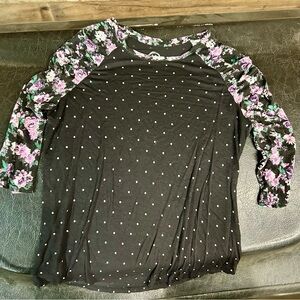 Floral Sleeve Black Polka Dot Women's Top Maurice’s Large
